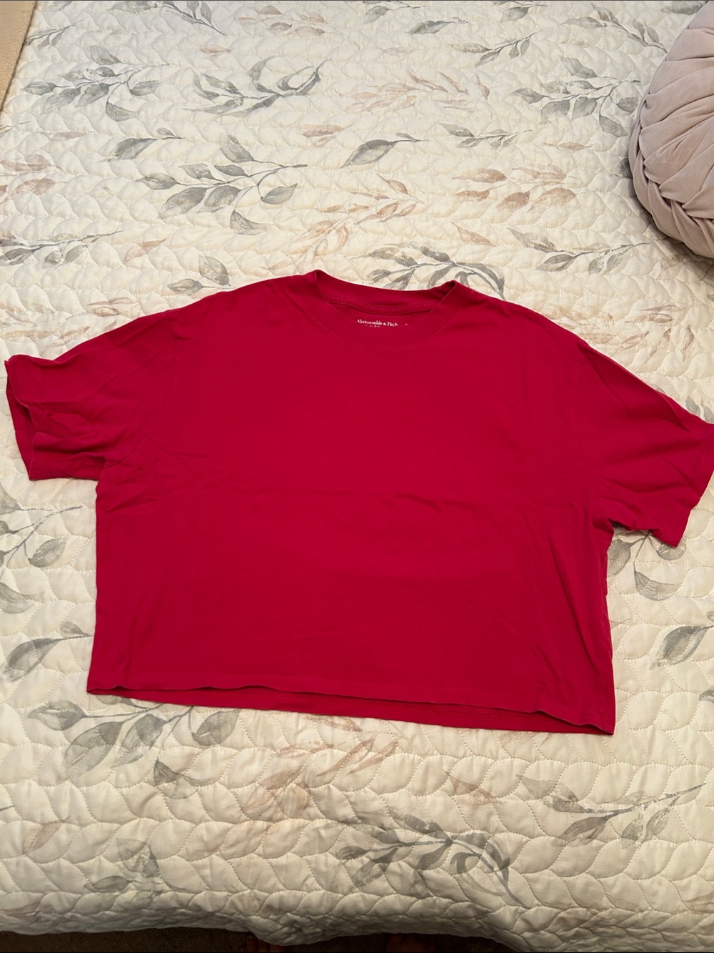Abercrombie & Fitch Cropped Crewneck Tee - Bright Pink